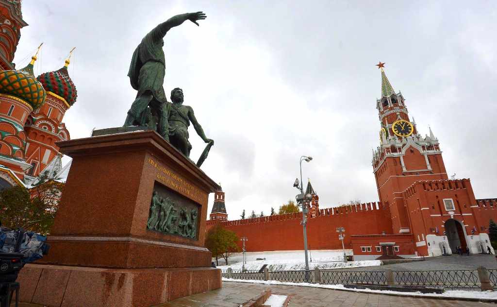 Московский Кремль, памятник Минину и Пожарскому